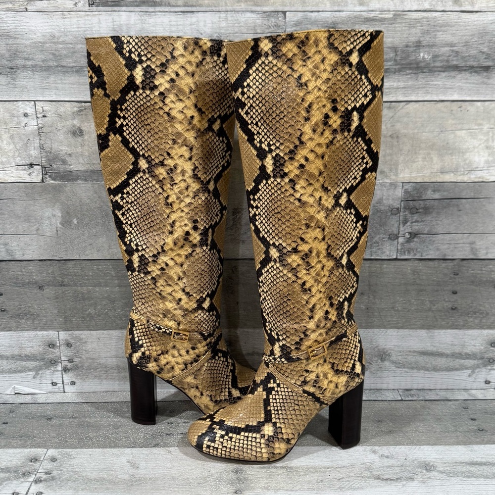 Tory Burch Pull On Snake Embossed Heel Boots in Sand - Size - 6